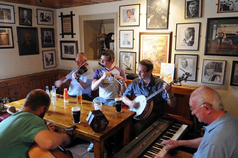 Larkin's Pub, Gary Kennedy Larkin's Pub, Gary Kennedy