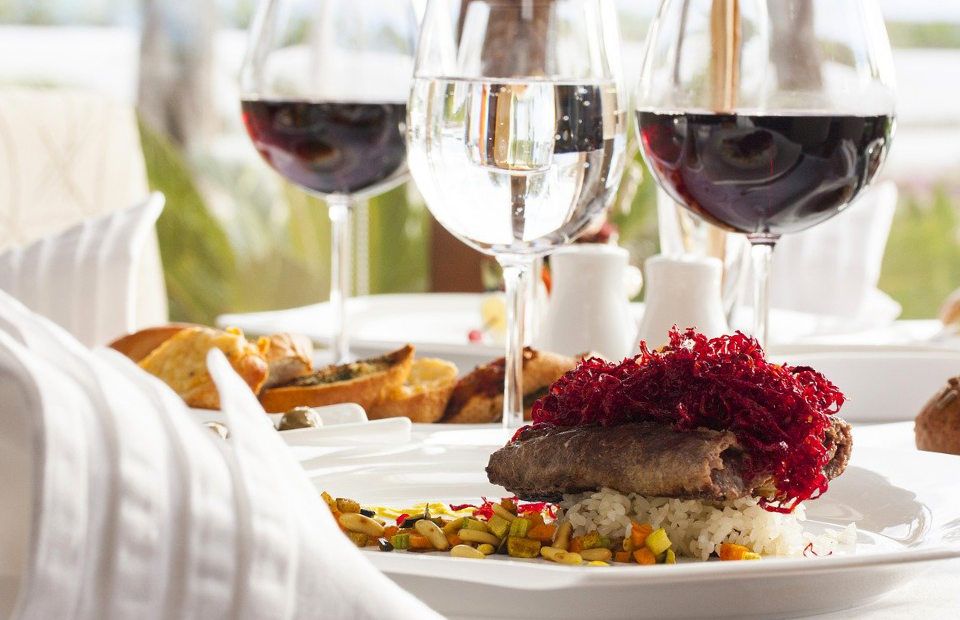 Gourmet dining and quality wines on Shannon Princess