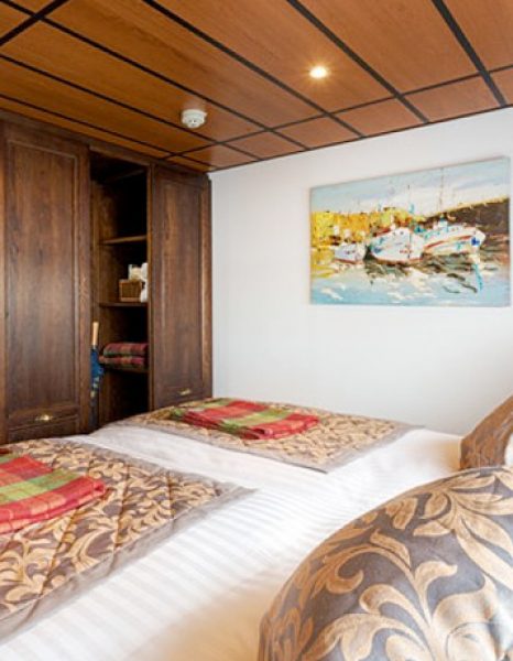A cabin for passengers on Shannon Princess